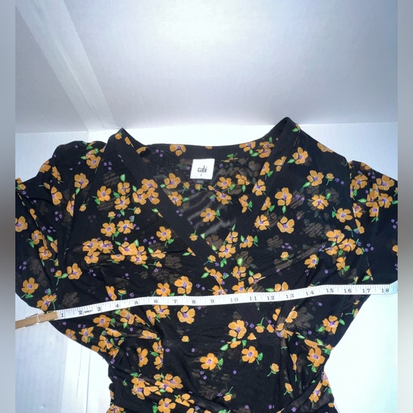 Cabi Wrap Dress Floral Pattern Black Style #5945 Size Small - Picture 10 of 12